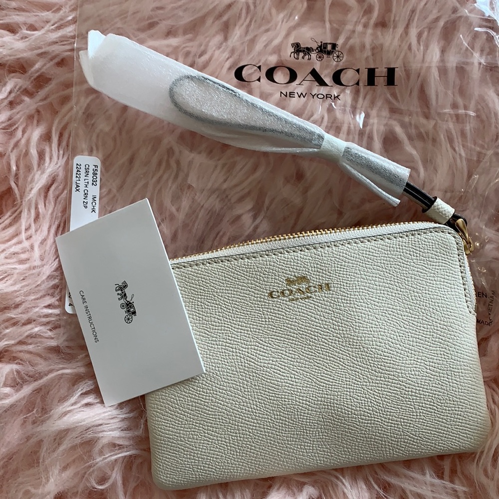 White coach wristlet